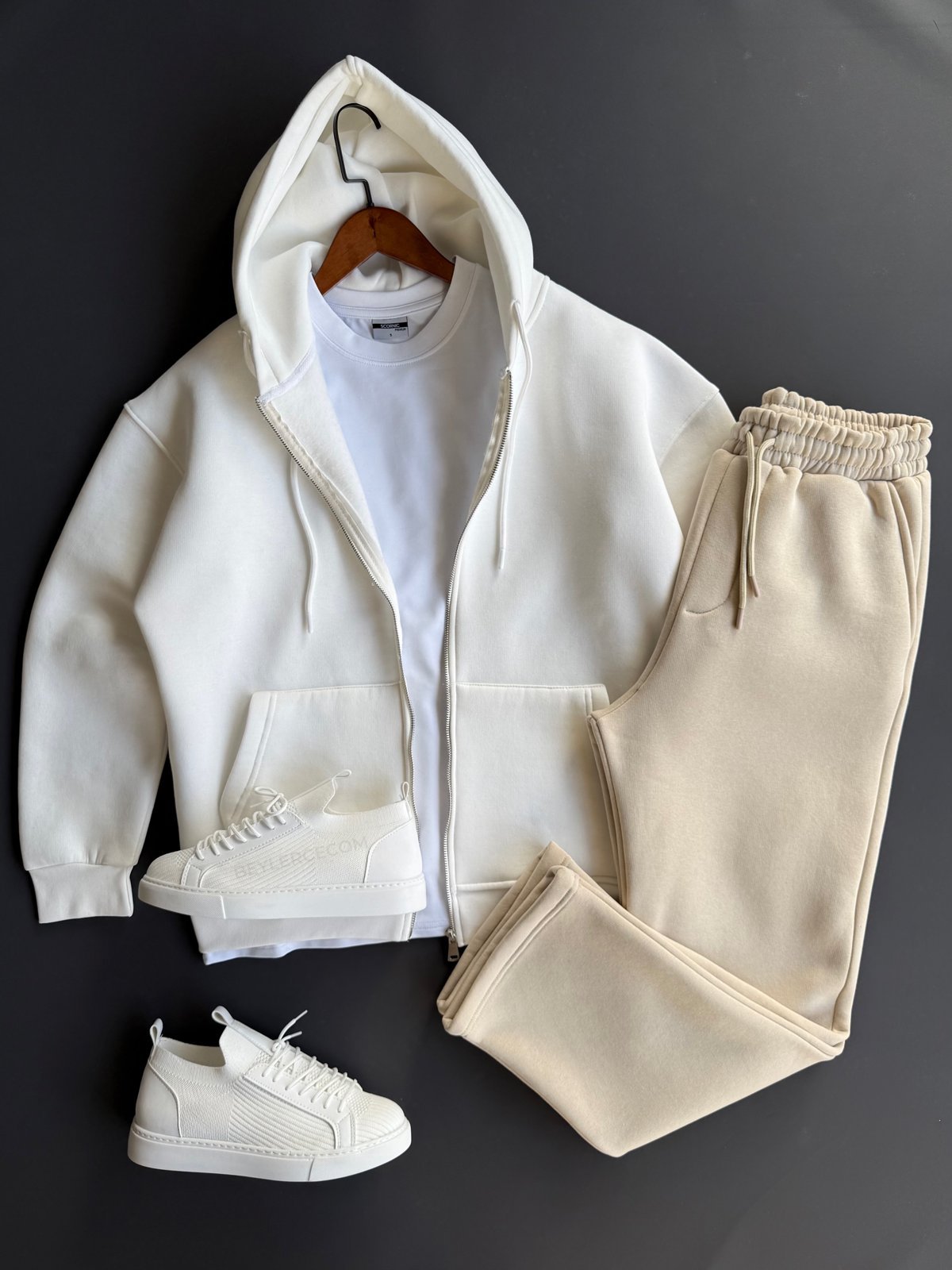 Zip-Up Hoodie & Joggers Set · White / Beige